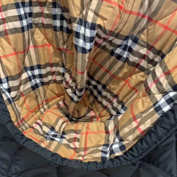 Burberry Dereham Quilted Jacket - Picture 11 of 13